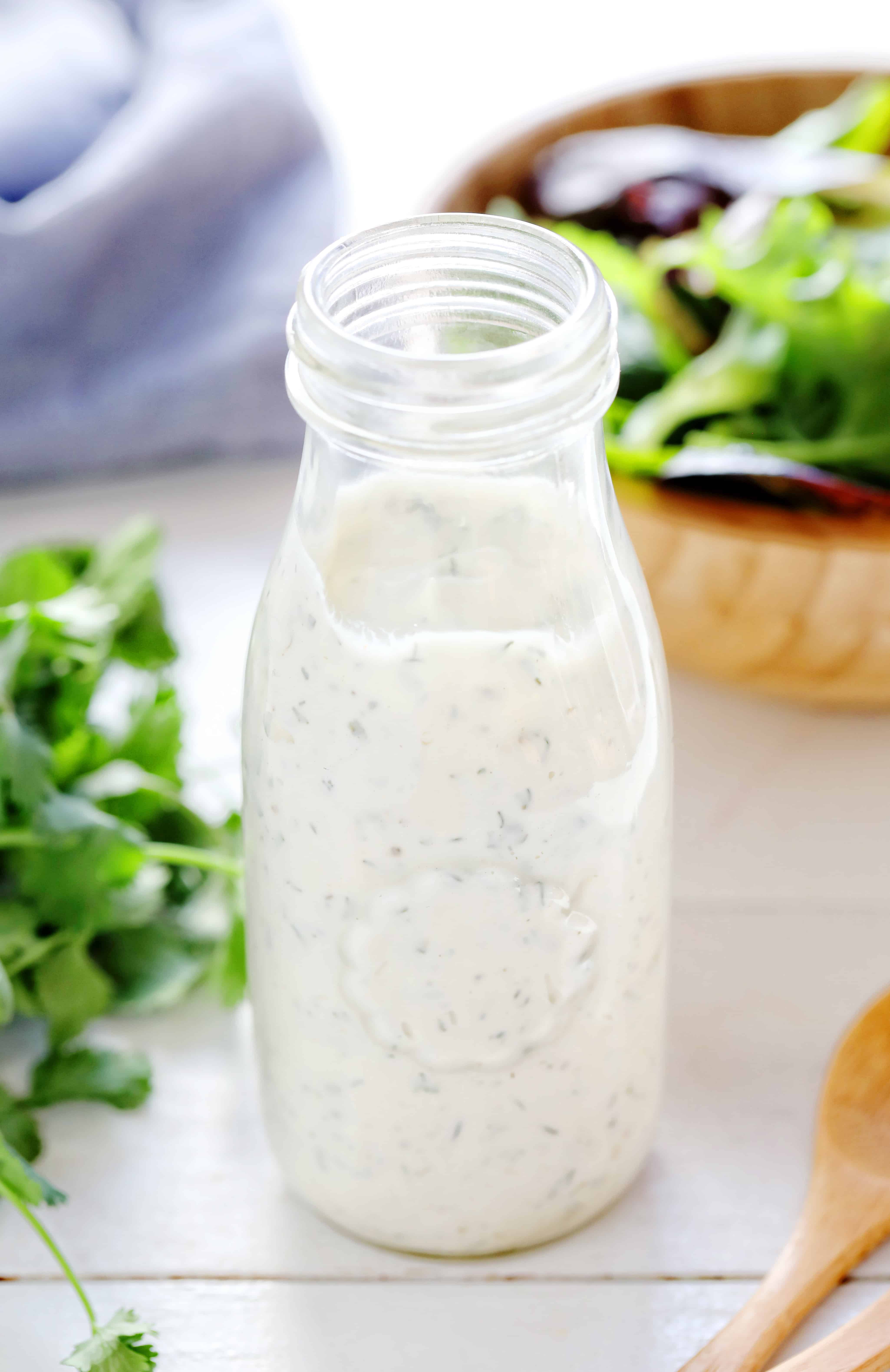 The BEST Homemade Ranch Dressing! #homemade #dressing #ranch #homemaderanchdressing #homemadedressing #fromscratch #saladdressing #iambaker How to Make Ranch Dressing