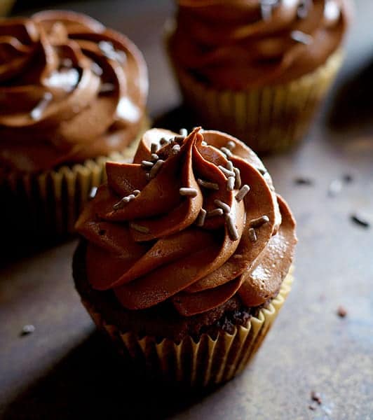 These amazing cupcakes are unique and so delicious. Definitely worth trying! #chocolate #chocolatecupcake #cupcakes #cupcakerecipe #chocolatefrosting #iambaker Chocolate Cupcake with Chocolate Frosting