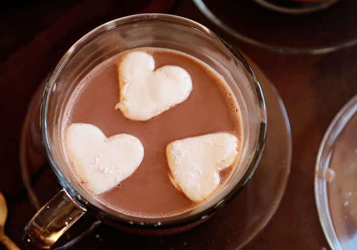 These customizable marshmallows are SO EASY!! Homemade Hot Cocoa Recipe