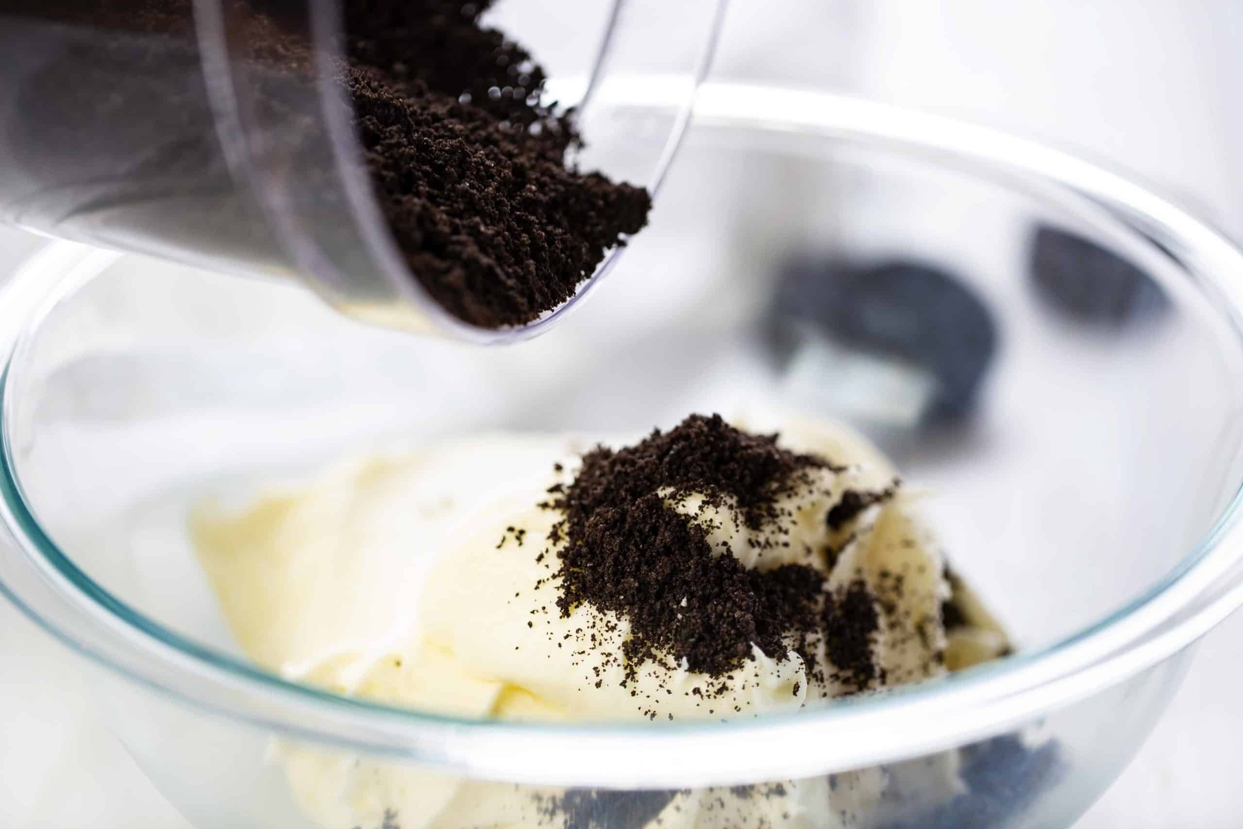 This Chocolate Cupcake with Oreo Buttercream is a cookie and cupcake lovers dream! oreo, buttercream, oreo buttercream, chocolate cupcake, oreo cupcake, dessert recipes, dessert, oreo recipes, cupcake recipes, iambaker Oreo Buttercream